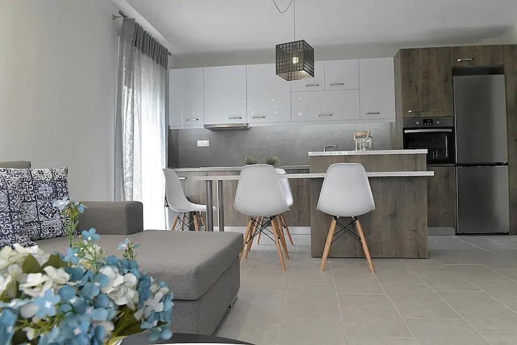 Crystallia Seaside Maisonette By Rentalspro- Nea Moudania Extérieur photo